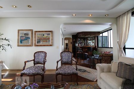 Apartamento à venda com 260m², 4 quartos e 2 vagasSala de Estar