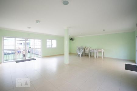 Apartamento para alugar com 60m², 2 quartos e 2 vagasÁrea comum - Salão de festas