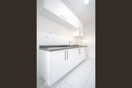 Apartamento para alugar com 60m², 2 quartos e 2 vagasCozinha