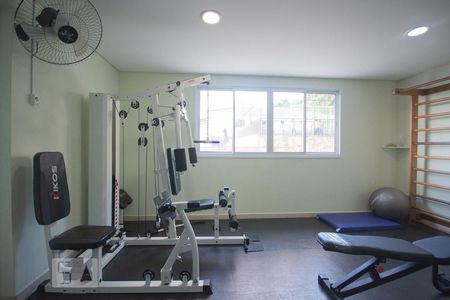 Apartamento para alugar com 60m², 2 quartos e 2 vagasÁrea comum - Academia