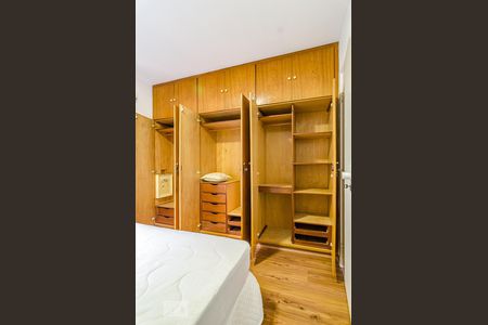 Apartamento à venda com 60m², 2 quartos e 2 vagas Apartamento à venda com 60m², 2 quartos e 2 vagasQuarto 1