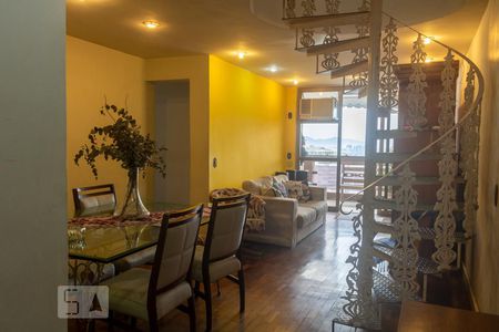 Apartamento à venda com 250m², 3 quartos e 3 vagasSala