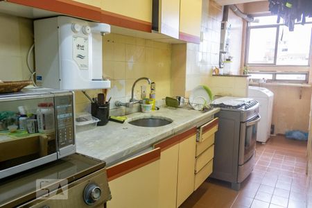 Apartamento à venda com 250m², 3 quartos e 3 vagasCozinha