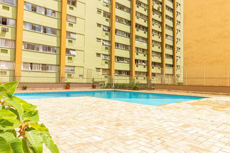 Apartamento à venda com 42m², 1 quarto e sem vagaPiscina