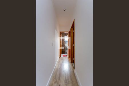 Corredor de apartamento à venda com 2 quartos, 36m² em Vila Cecília Maria, Santo André