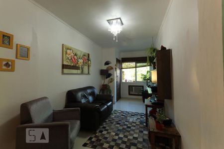 Sala de casa à venda com 2 quartos, 90m² em Hípica, Porto Alegre