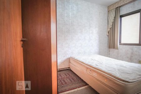 Quarto 2 de apartamento para alugar com 3 quartos, 110m² em Água Verde, Curitiba