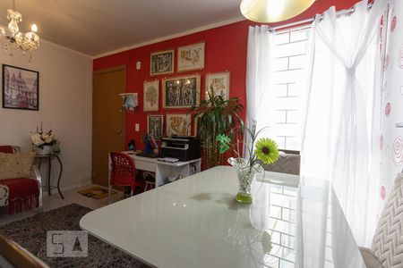 Sala de apartamento para alugar com 2 quartos, 46m² em Santa Cândida, Curitiba