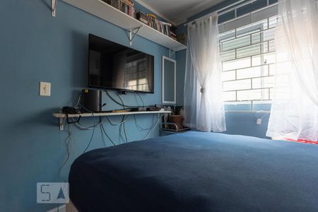 Quarto 1 de apartamento para alugar com 2 quartos, 46m² em Santa Cândida, Curitiba