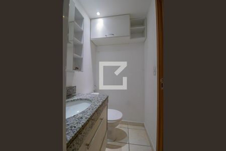 Apartamento à venda com 130m², 2 quartos e 2 vagas Apartamento à venda com 130m², 2 quartos e 2 vagasBanheiro 1