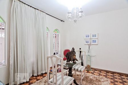 Sala de casa à venda com 4 quartos, 165m² em Horto Florestal, São Paulo