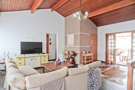 Casa à venda com 165m², 4 quartos e 3 vagasSala de TV