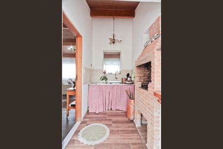 Casa à venda com 165m², 4 quartos e 3 vagasChurrasqueira