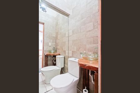 Casa à venda com 165m², 4 quartos e 3 vagasLavabo