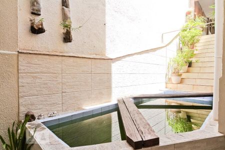 Casa à venda com 165m², 4 quartos e 3 vagasPiscina