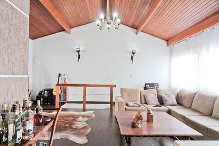 Casa à venda com 165m², 4 quartos e 3 vagasSala de TV