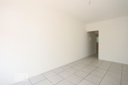 Sala de casa para alugar com 2 quartos, 86m² em Vila Pereira Cerca, São Paulo