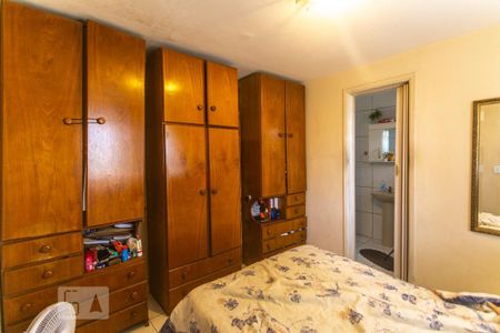 Casa à venda com 131m², 3 quartos e 3 vagasSuíte