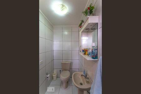 Casa à venda com 131m², 3 quartos e 3 vagasBanheiro suíte