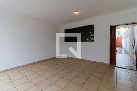 Casa à venda com 190m², 4 quartos e 2 vagasGaragem