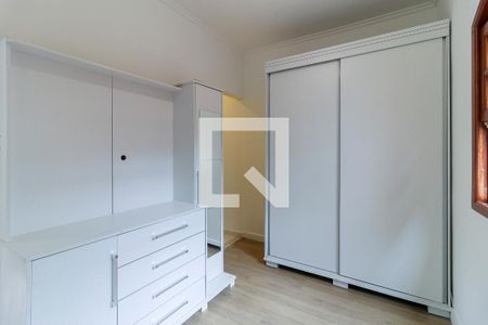 Casa à venda com 190m², 4 quartos e 2 vagasQuarto de Serviço