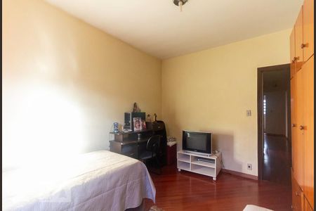 Quarto 1 de casa à venda com 4 quartos, 239m² em Vila Firmiano Pinto, São Paulo