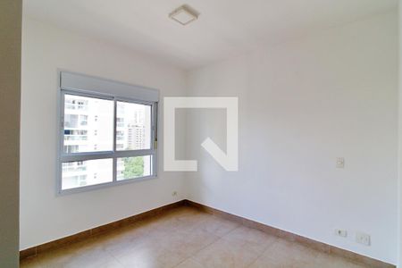 Suíte  de apartamento à venda com 2 quartos, 72m² em Jardim Fonte do Morumbi, São Paulo