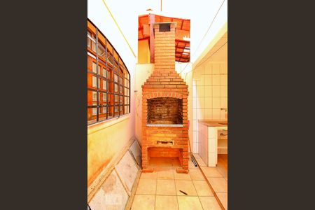 Casa à venda com 185m², 3 quartos e 2 vagasChurrasqueira