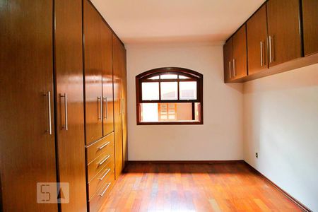 Casa à venda com 185m², 3 quartos e 2 vagasQuarto 3