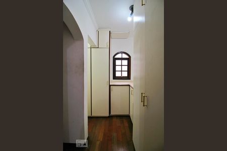 Casa à venda com 185m², 3 quartos e 2 vagasCloset