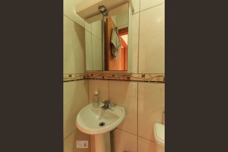 Casa à venda com 95m², 3 quartos e 1 vagaBanheiro