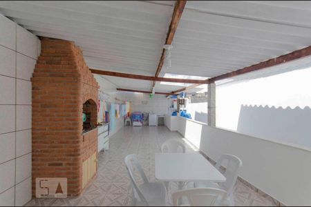 Churrasqueira e Área de Serviço de casa para alugar com 5 quartos, 250m² em Jardim Lisboa, São Paulo