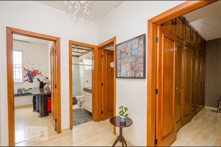 Apartamento para alugar com 170m², 4 quartos e 3 vagasCorredor