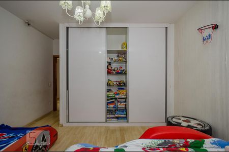 Apartamento para alugar com 170m², 4 quartos e 3 vagasQuarto 2