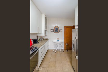 Apartamento para alugar com 170m², 4 quartos e 3 vagasCozinha