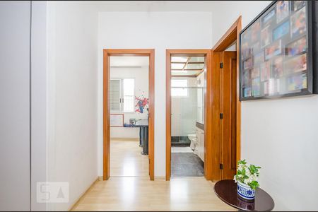 Apartamento para alugar com 170m², 4 quartos e 3 vagasCorredor