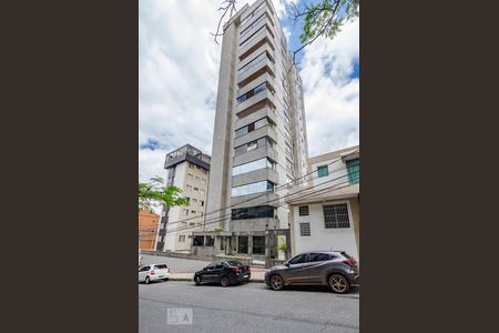 Apartamento para alugar com 170m², 4 quartos e 3 vagasFachada