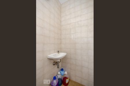 Apartamento para alugar com 170m², 4 quartos e 3 vagasBanheiro de Serviço