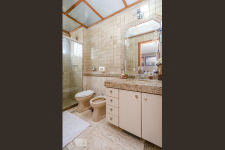 Apartamento para alugar com 170m², 4 quartos e 3 vagasBanheiro da Suíte