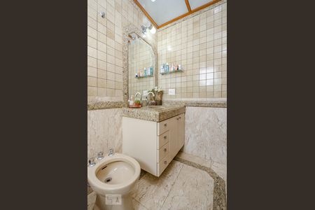 Apartamento para alugar com 170m², 4 quartos e 3 vagasBanheiro da Suíte