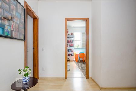 Apartamento para alugar com 170m², 4 quartos e 3 vagasCorredor