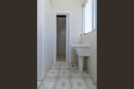 Apartamento à venda com 80m², 2 quartos e 1 vagaÁrea de Serviço