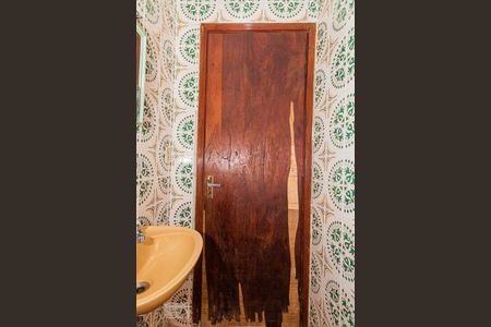 Casa à venda com 300m², 4 quartos e 3 vagasBanheiro da Suíte