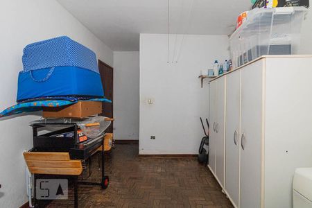 Casa à venda com 300m², 4 quartos e 3 vagasSuíte