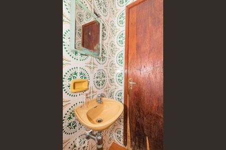 Casa à venda com 300m², 4 quartos e 3 vagasBanheiro da Suíte