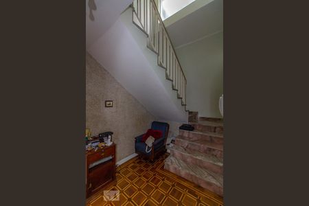 Hall  de casa para alugar com 3 quartos, 300m² em Vila Regente Feijó, São Paulo