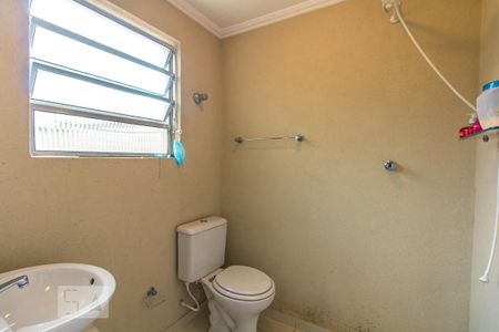 Casa para alugar com 300m², 3 quartos e 5 vagas Casa para alugar com 300m², 3 quartos e 5 vagasBanheiro de Serviço