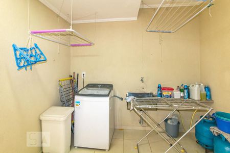 Casa para alugar com 300m², 3 quartos e 5 vagas Casa para alugar com 300m², 3 quartos e 5 vagasLavanderia