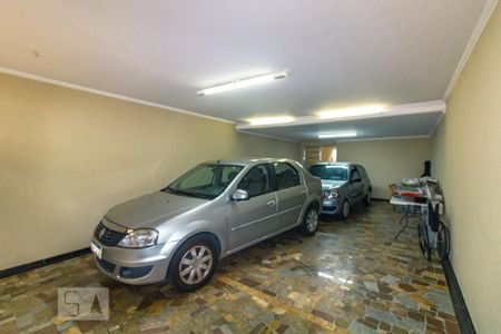 Casa para alugar com 300m², 3 quartos e 5 vagas Casa para alugar com 300m², 3 quartos e 5 vagasGaragem