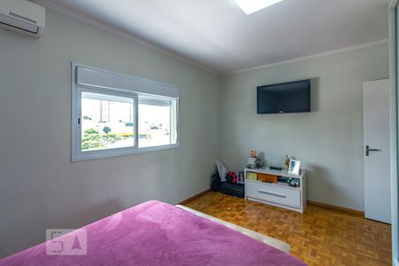 Quarto 1 de casa para alugar com 3 quartos, 300m² em Vila Regente Feijó, São Paulo